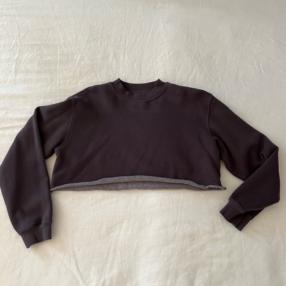 Aritzia Cozy af plum cropped crewneck